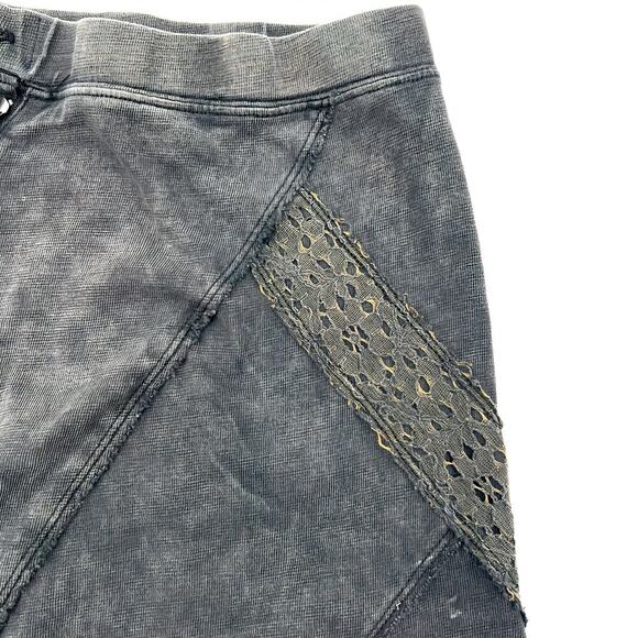 Free People XS Charcoal Mini Skirt Asymmetrical Zipper Lace Boho Grunge Style - Picture 4 of 9